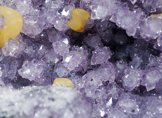 アメジストクラスターwithカルサイト(16-mafu-0259)